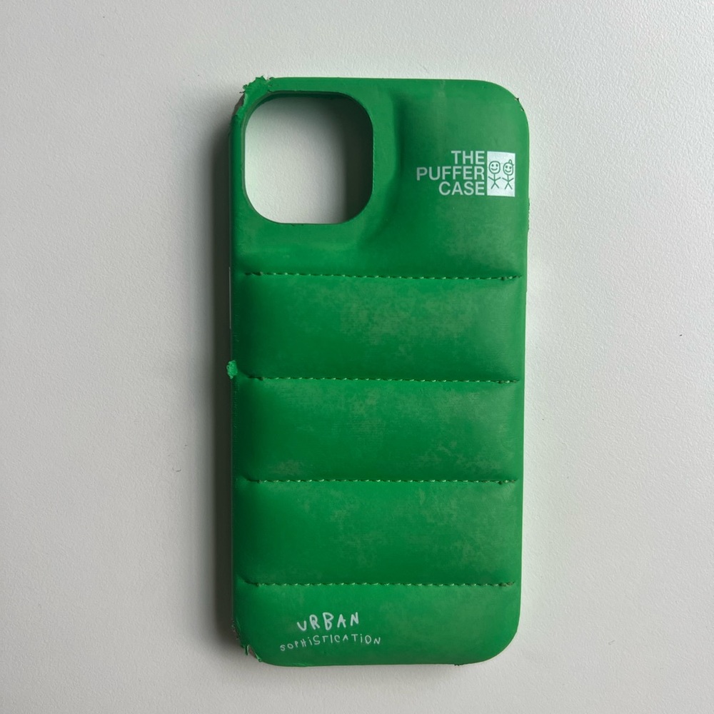 Puffer Case iPhone 13 Urban Sophistication